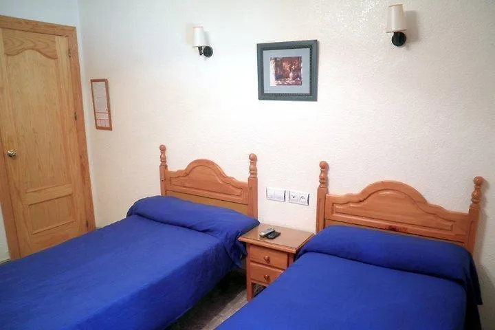 Hostal Delfin Verde Almeria Guest house